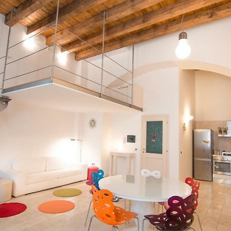 Modern Apartment In Historic Building Cagliari Extérieur photo