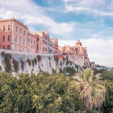 Modern Apartment In Historic Building Cagliari Extérieur photo
