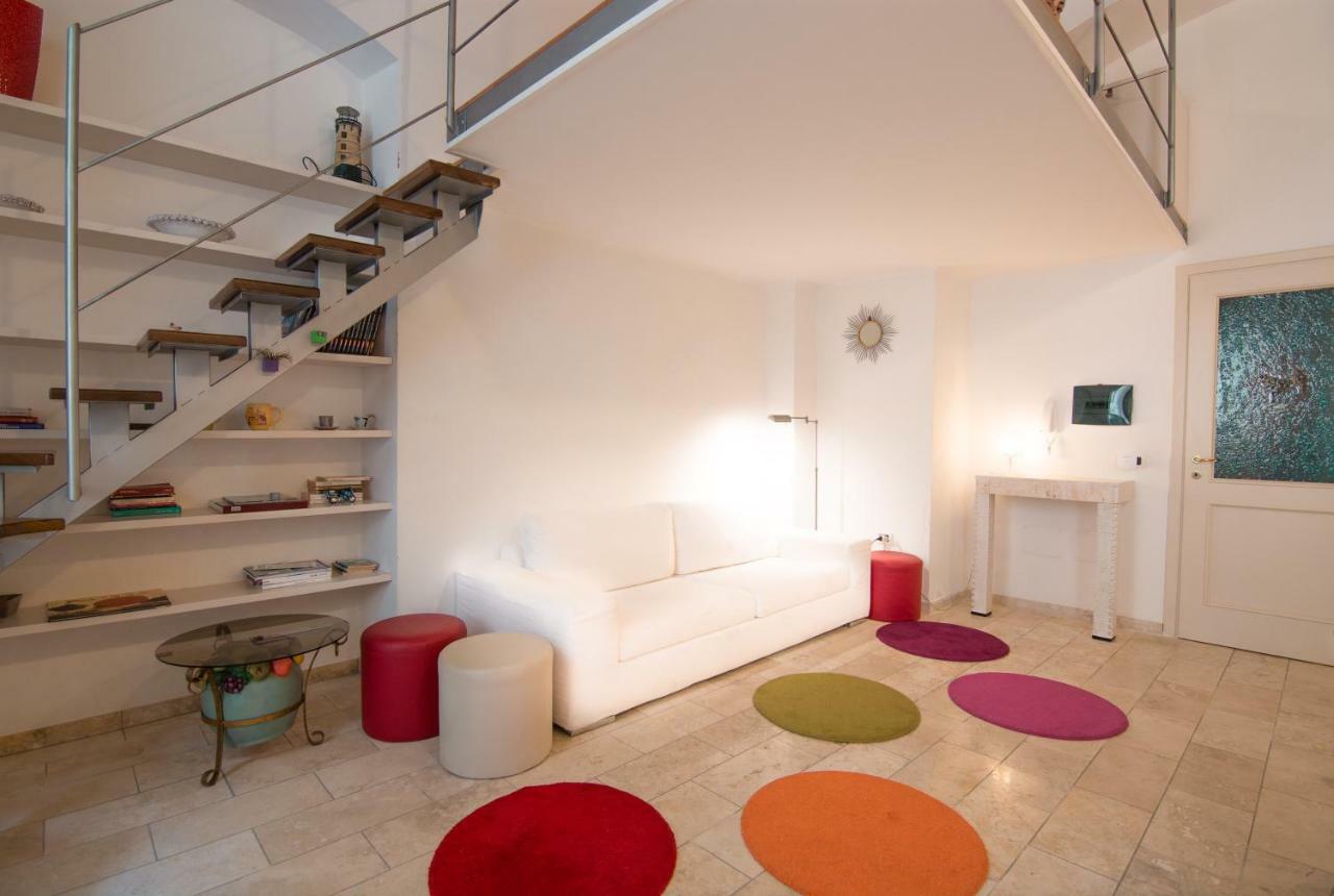Modern Apartment In Historic Building Cagliari Extérieur photo