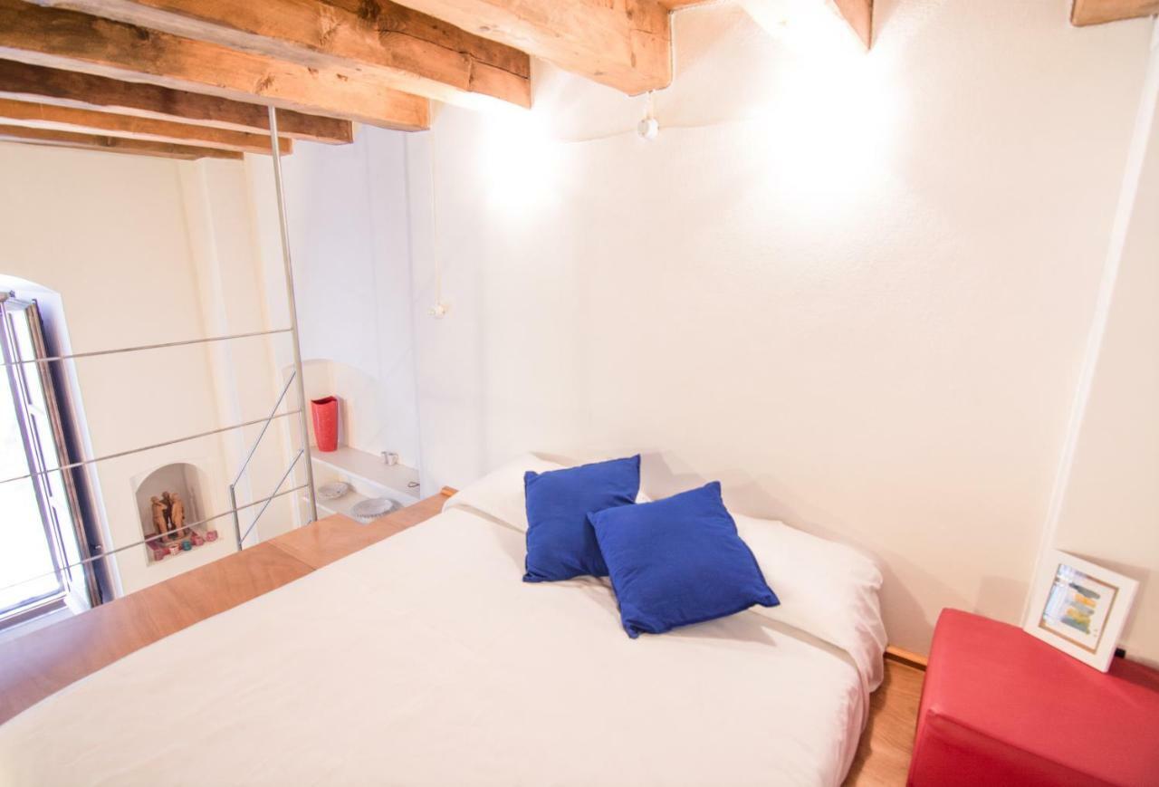 Modern Apartment In Historic Building Cagliari Extérieur photo