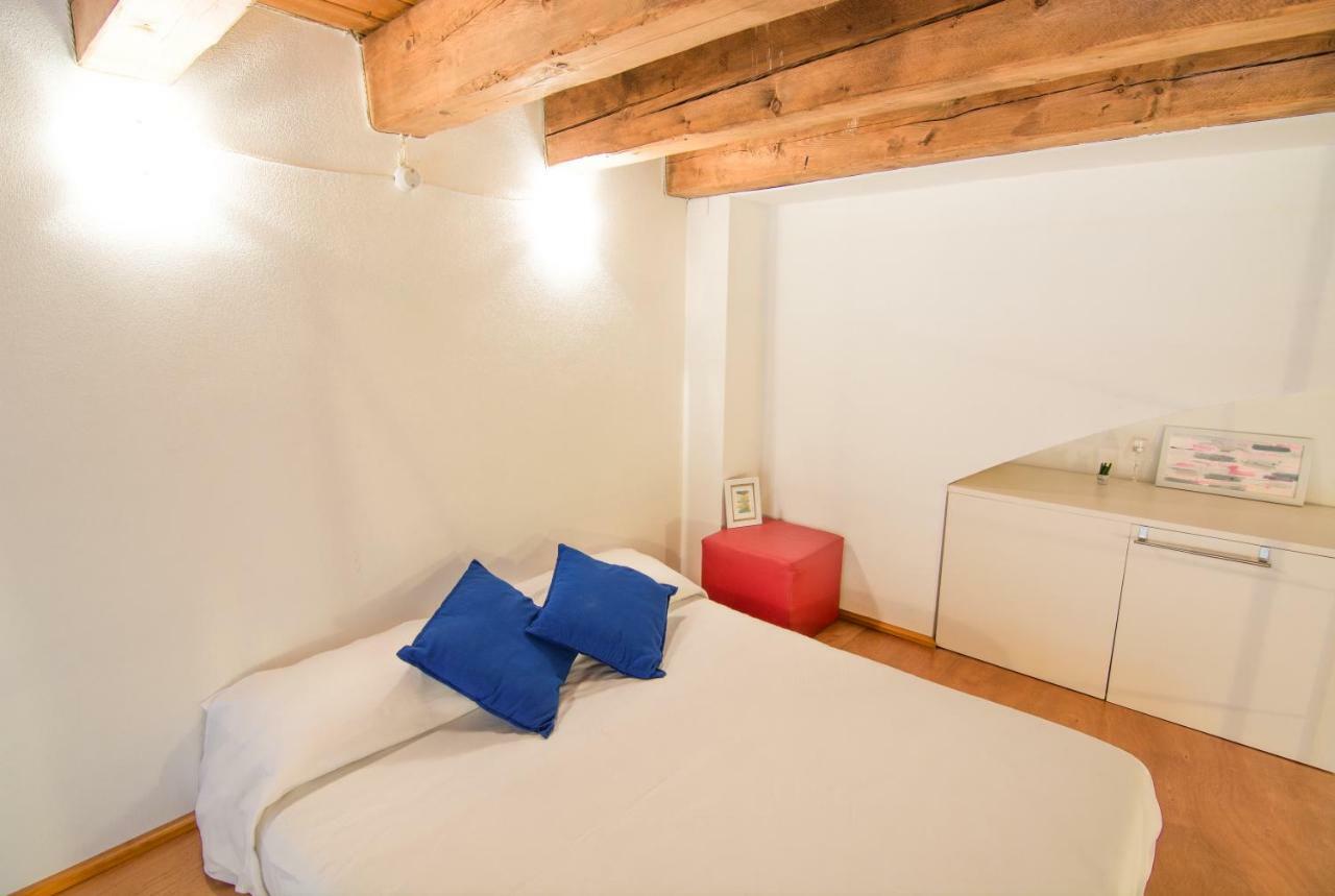 Modern Apartment In Historic Building Cagliari Extérieur photo